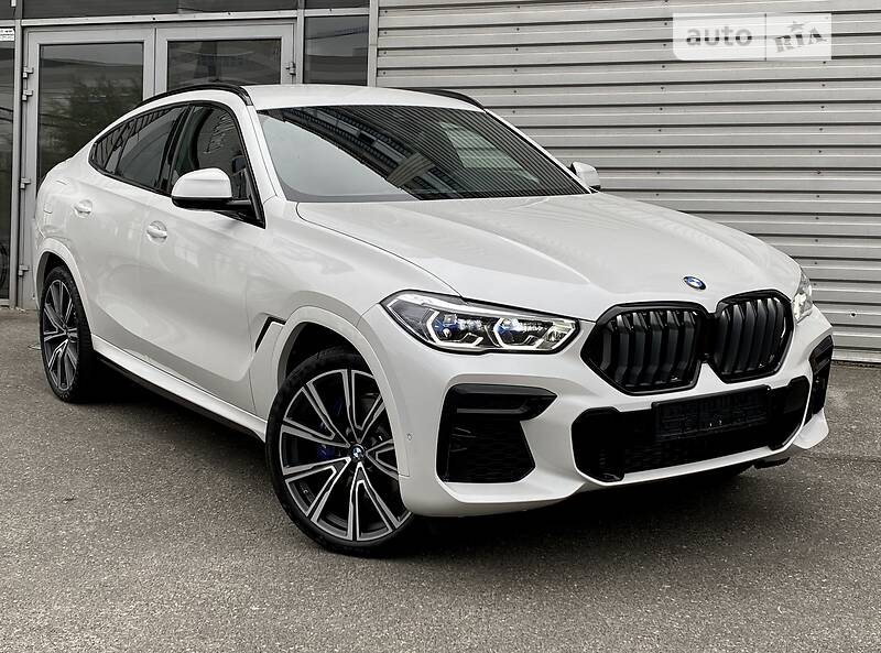 Позашляховик / Кросовер BMW X6 2022 в 