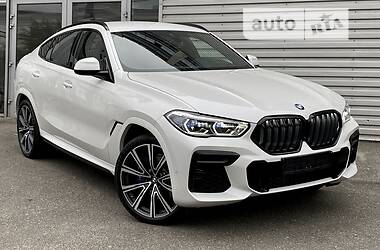 Позашляховик / Кросовер BMW X6 2022 в 