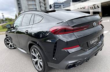 Позашляховик / Кросовер BMW X6 2020 в 