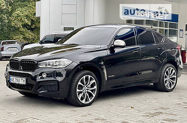 Внедорожник / Кроссовер BMW X6 2015 в 