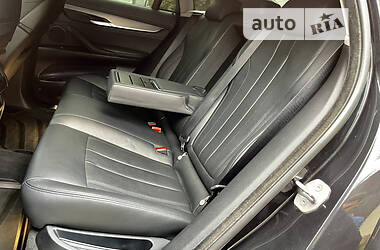 Внедорожник / Кроссовер BMW X6 2015 в 