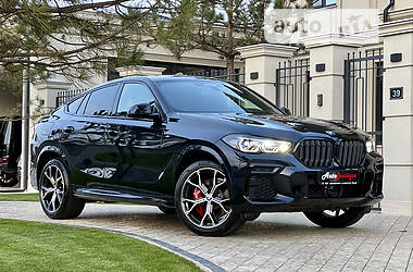BMW X6 M package 30d 2022