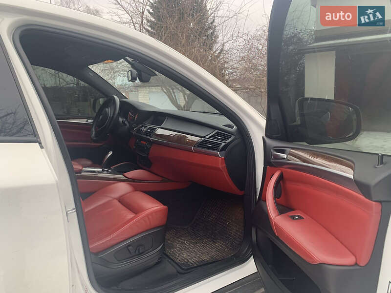 Позашляховик / Кросовер BMW X6 2014 в Харкові