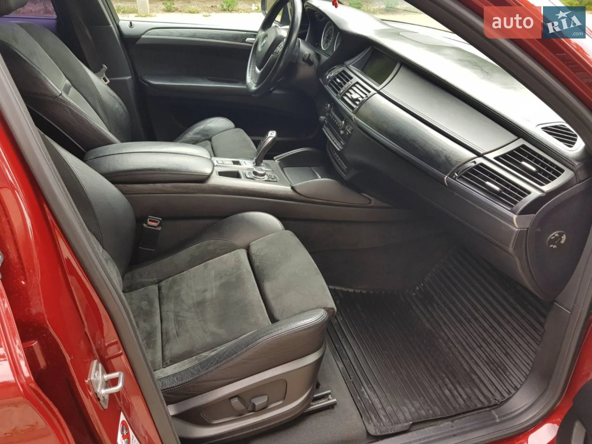 2010 BMW X6 - мініатюра 16