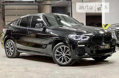 Позашляховик / Кросовер BMW X6 2021 в 