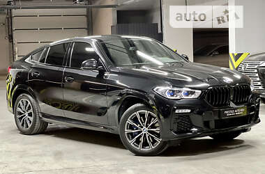 Позашляховик / Кросовер BMW X6 2021 в 