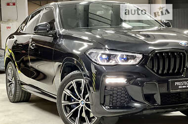 Позашляховик / Кросовер BMW X6 2021 в 