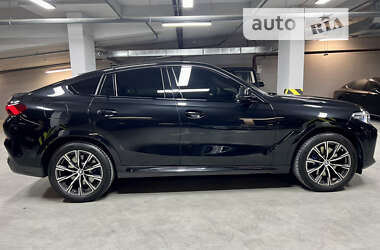 Позашляховик / Кросовер BMW X6 2021 в 