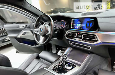 Позашляховик / Кросовер BMW X6 2021 в 