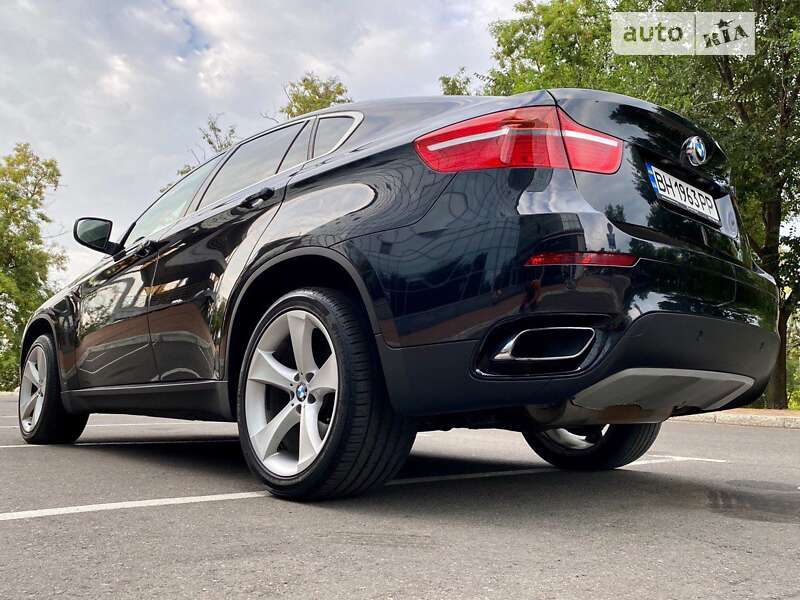 Внедорожник / Кроссовер BMW X6 2012 в Одессе