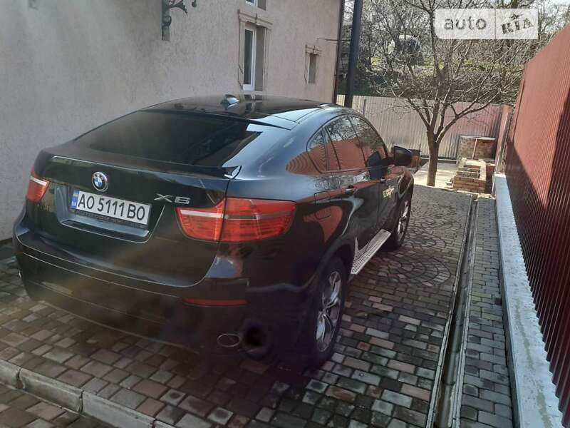 Внедорожник / Кроссовер BMW X6 2011 в Мукачево