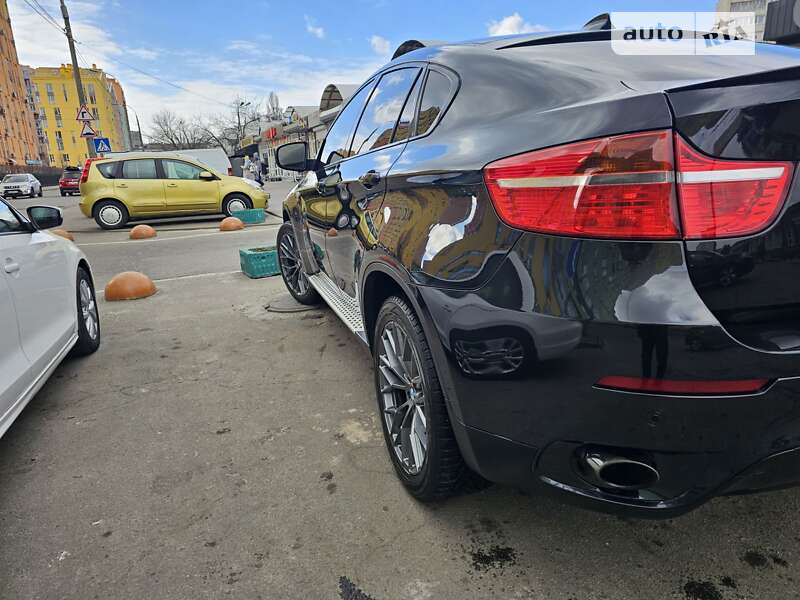 Позашляховик / Кросовер BMW X6 2010 в Києві