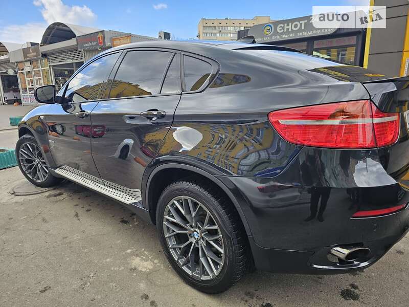 Позашляховик / Кросовер BMW X6 2010 в Києві