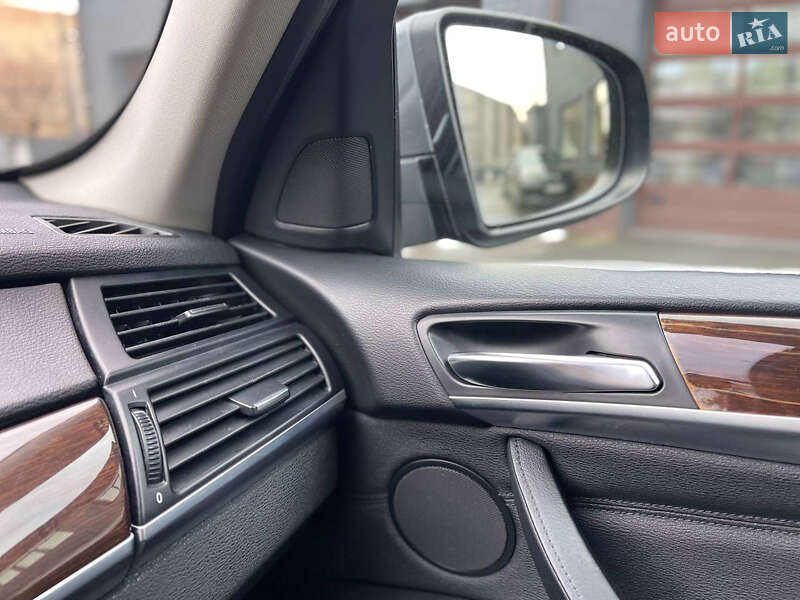 Внедорожник / Кроссовер BMW X6 2011 в Киеве