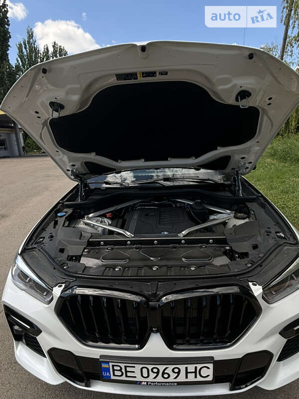 Внедорожник / Кроссовер BMW X6 2021 в Первомайске