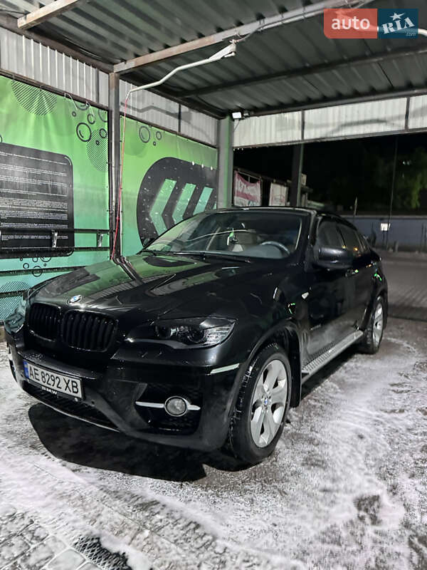 Внедорожник / Кроссовер BMW X6 2011 в Запорожье