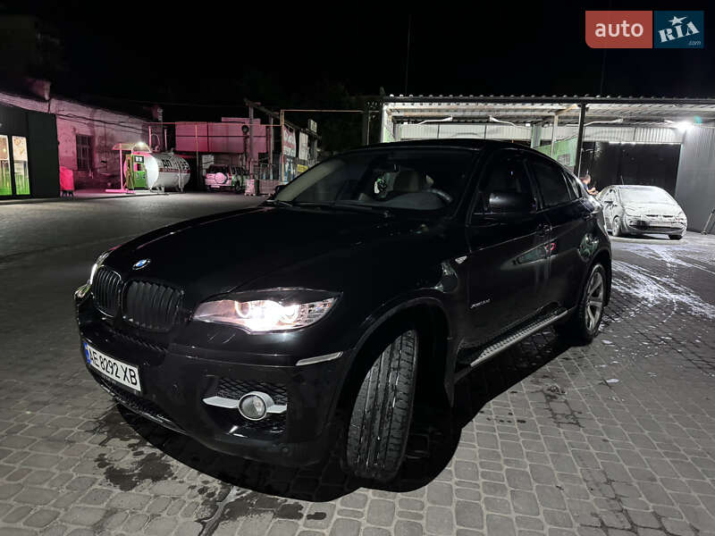 Внедорожник / Кроссовер BMW X6 2011 в Запорожье