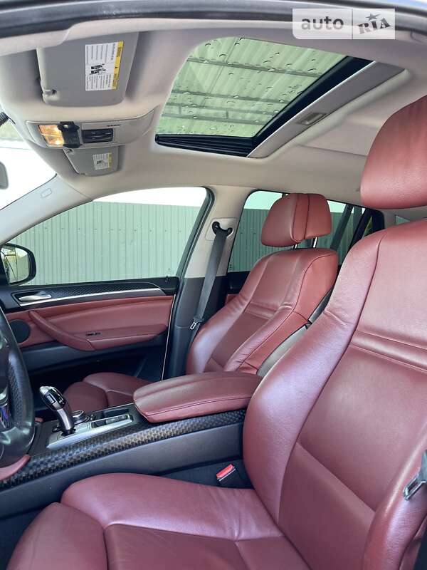 Позашляховик / Кросовер BMW X6 2013 в Чернівцях