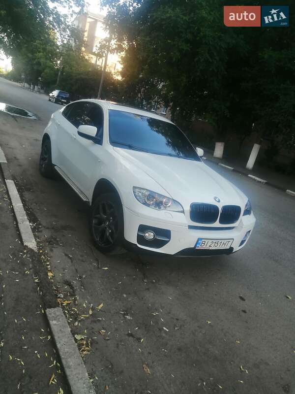 Внедорожник / Кроссовер BMW X6 2010 в Подольске