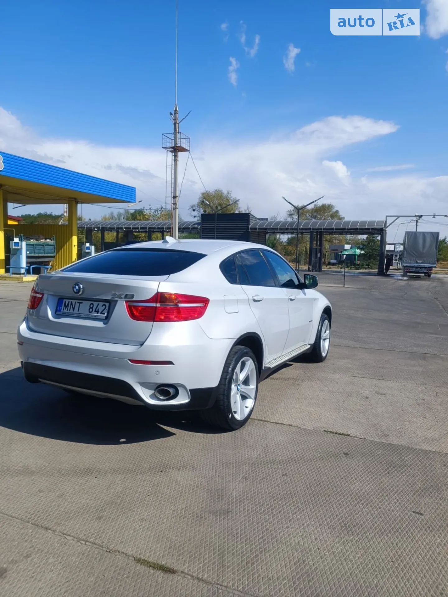 2011 BMW X6 - мініатюра 6