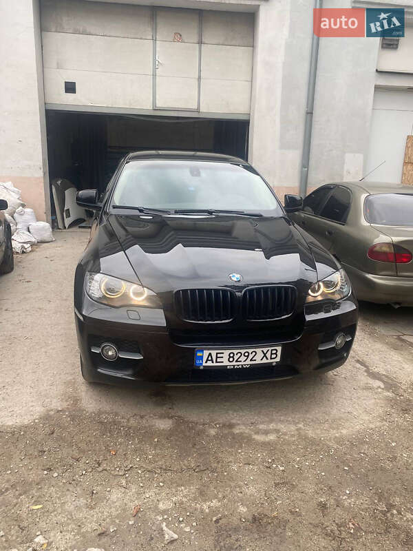 Внедорожник / Кроссовер BMW X6 2011 в Запорожье