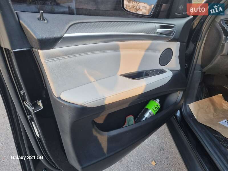 Внедорожник / Кроссовер BMW X6 2011 в Ровно