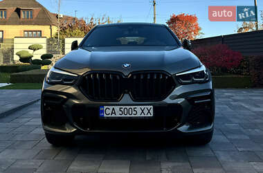 Позашляховик / Кросовер BMW X6 2022 в 