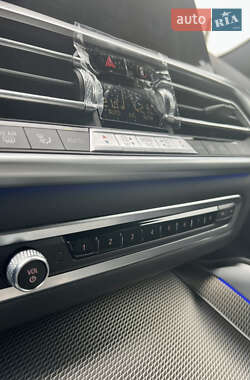 Позашляховик / Кросовер BMW X6 2022 в 