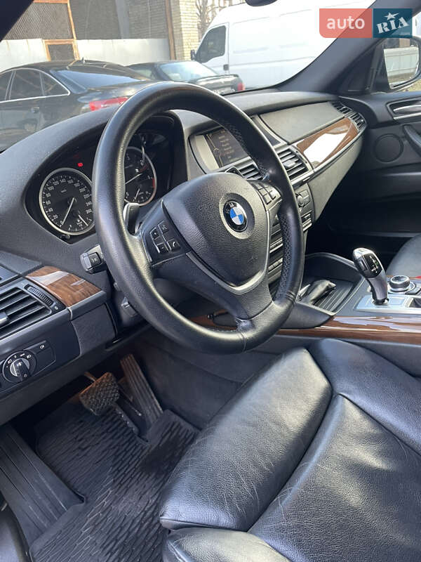 Внедорожник / Кроссовер BMW X6 2013 в Киеве