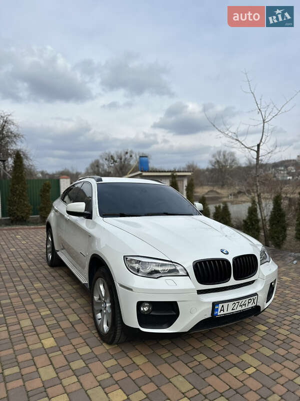 Позашляховик / Кросовер BMW X6 2013 в 
