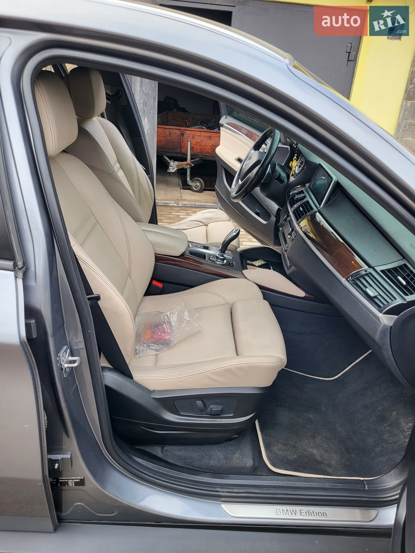 2011 BMW X6 - мініатюра 3