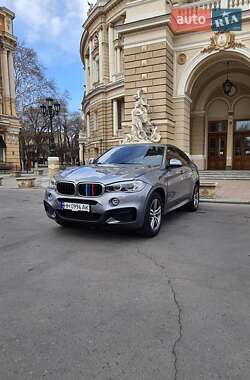 Позашляховик / Кросовер BMW X6 2017 в 