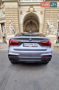 Позашляховик / Кросовер BMW X6 2017 в 