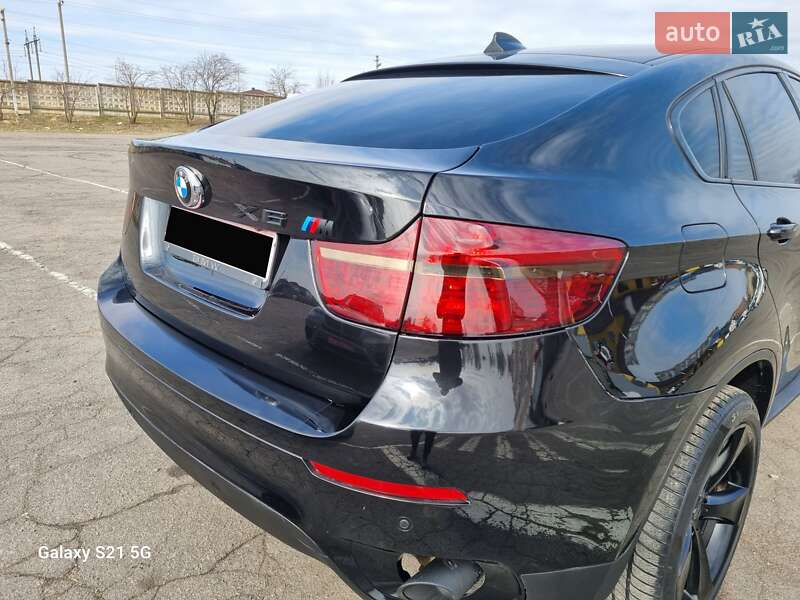 Внедорожник / Кроссовер BMW X6 2011 в Ровно