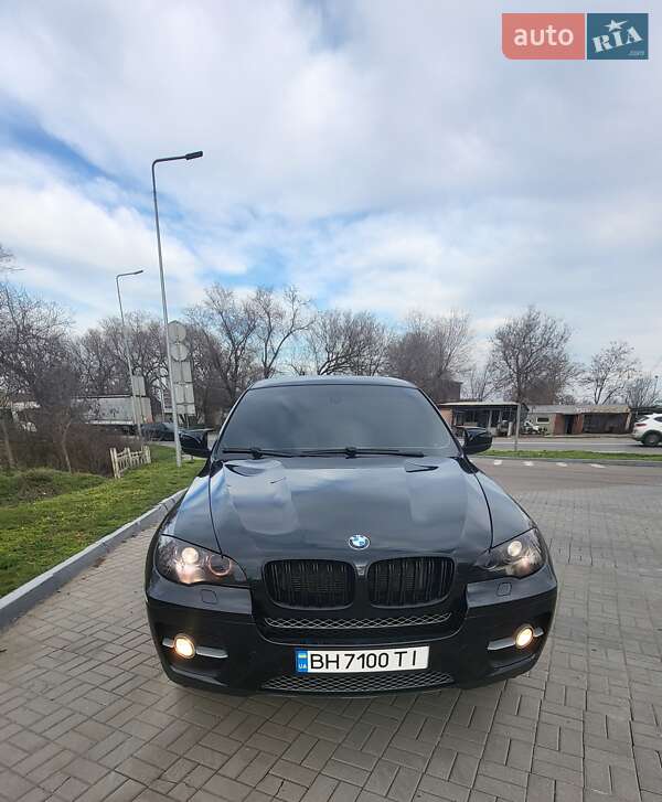 Внедорожник / Кроссовер BMW X6 2008 в Березанке