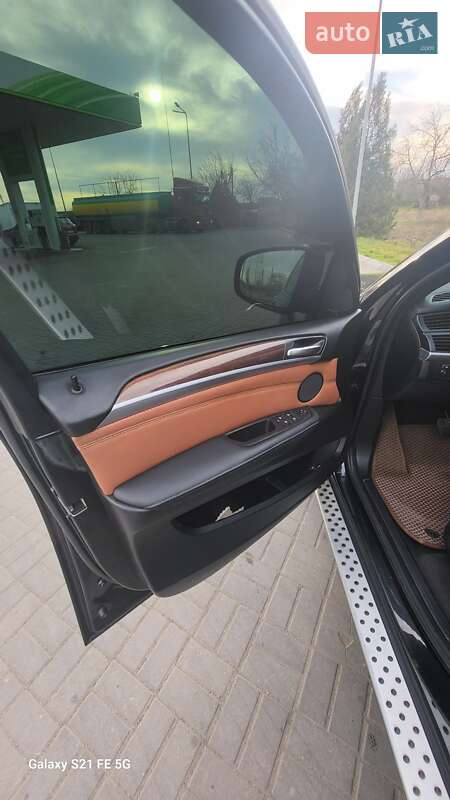 Внедорожник / Кроссовер BMW X6 2008 в Березанке