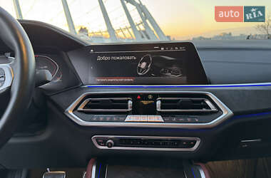Позашляховик / Кросовер BMW X6 2022 в 