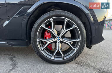 Позашляховик / Кросовер BMW X6 2022 в 