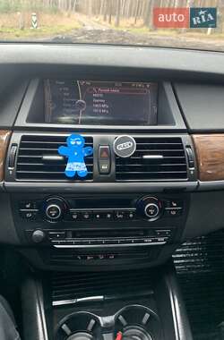 Позашляховик / Кросовер BMW X6 2011 в 