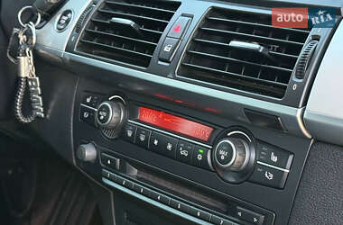 Позашляховик / Кросовер BMW X6 2011 в 