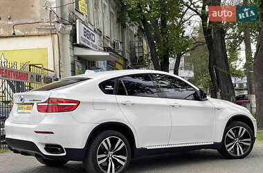 Позашляховик / Кросовер BMW X6 2013 в 