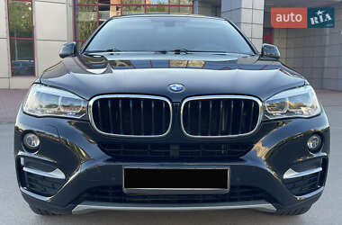 Позашляховик / Кросовер BMW X6 2017 в 