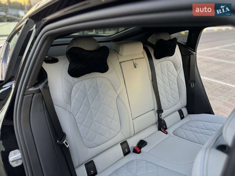 Позашляховик / Кросовер BMW X6 2023 в Одесі