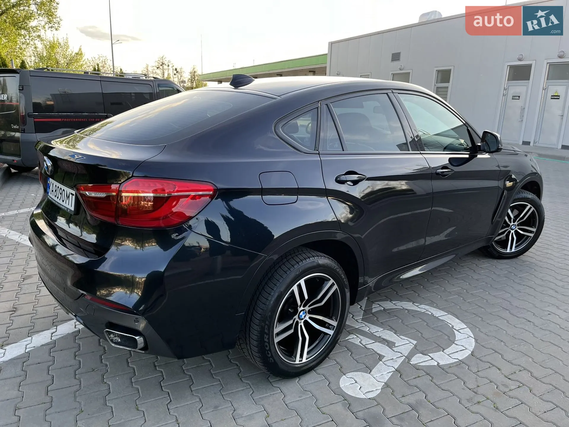 2016 BMW X6 - мініатюра 10