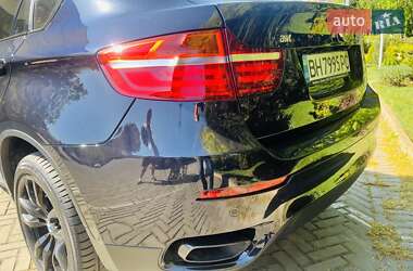 Позашляховик / Кросовер BMW X6 2013 в 