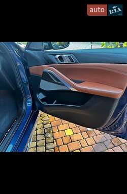 Позашляховик / Кросовер BMW X6 2022 в 