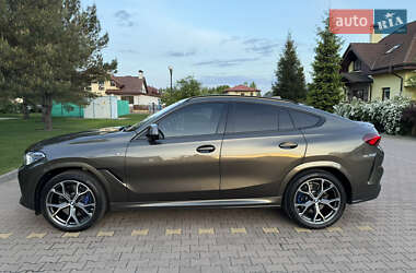 Позашляховик / Кросовер BMW X6 2020 в 