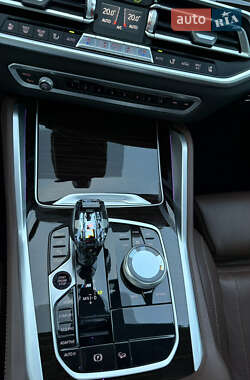 Позашляховик / Кросовер BMW X6 2020 в 