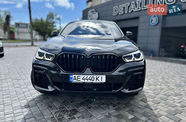 Позашляховик / Кросовер BMW X6 2022 в 