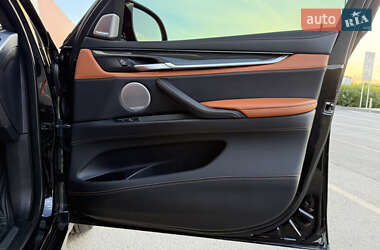Позашляховик / Кросовер BMW X6 2018 в 